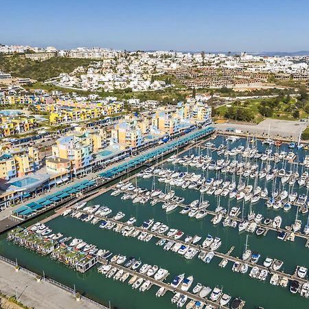 Marina Breeze Apartment With Pool - 900M From The Beach Albufeira Buitenkant foto